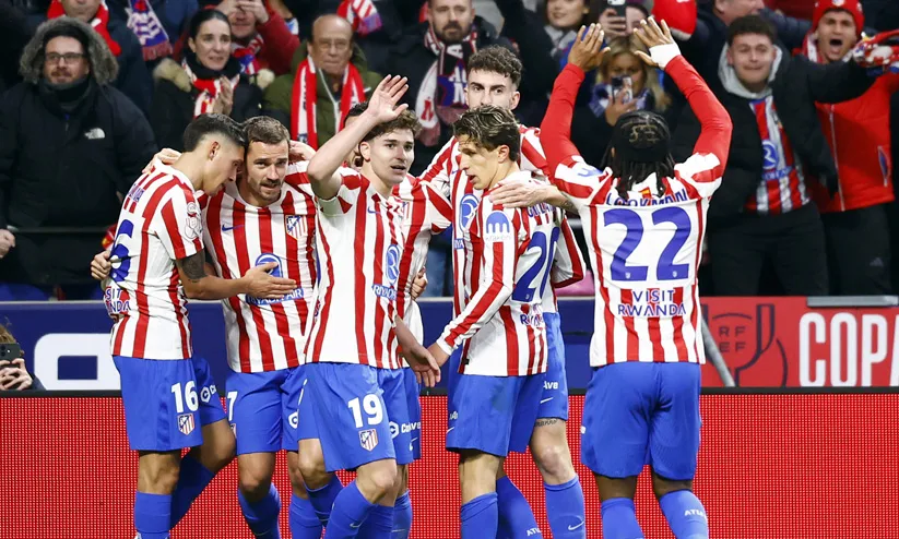 ആർത്തലച്ച ആക്രമണങ്ങളുടെ ആദ്യപകുതി, ബാഴ്സലോണയെ നാണംകെടുത്തി അത്‍ലറ്റികോ; നാലുഗോളിന്റെ കടം വീട്ടാൻ കാറ്റലോണിയക്കാർക്കാവുമോ?