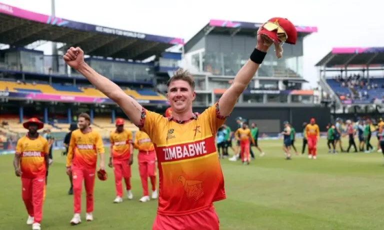 മത്സരം മഴയെടുത്തു; കറുത്ത കുതിരകളായി സിംബാബ്വെ സൂപ്പർ എട്ടിൽ, ആസ്ട്രേലിയ ലോകകപ്പിൽനിന്ന് പുറത്ത്