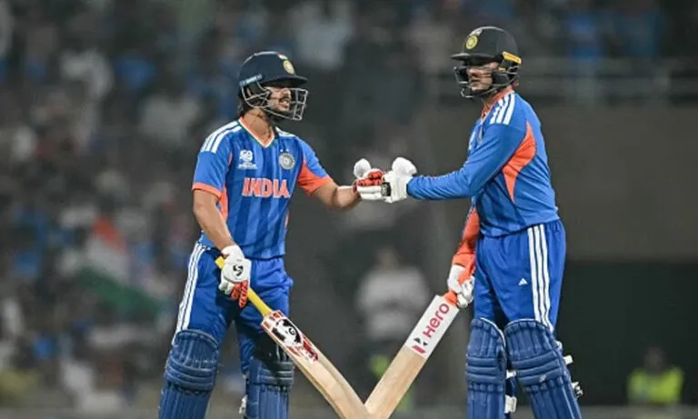 ഇഷാനോ അഭിഷേകോ അല്ല! ബൗളർമാരുടെ പേടിസ്വപ്നം 32കാരനായ ബാറ്ററെന്ന് സുനിൽ ഗവാസ്കർ