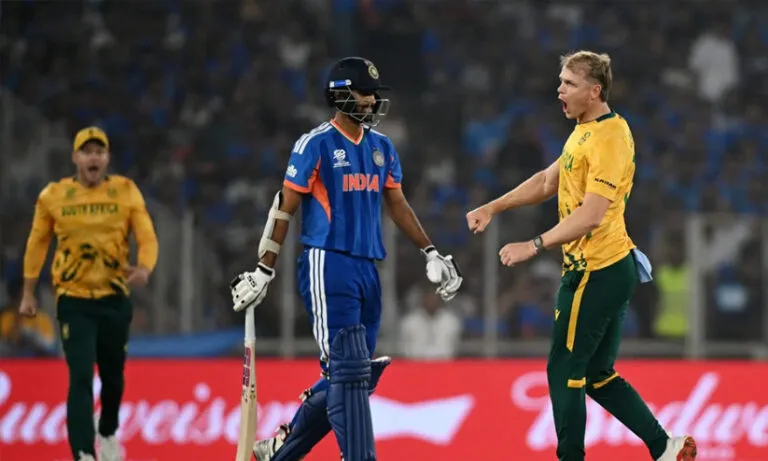 സൂപ്പർ എട്ടിലെ ആദ്യ പോരിൽ ഇന്ത്യക്ക് ഞെട്ടിക്കും തോൽവി; ദക്ഷിണാഫ്രിക്കയോട് തോറ്റത് 76 റൺസിന്