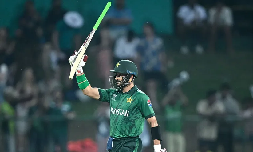 ടി20 ലോകകപ്പ്: സൂപ്പർ എട്ടിൽ ഇംഗ്ലണ്ടിന് മുന്നിൽ പതറി പാകിസ്താൻ!