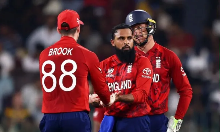 സ്പിന്നിൽ വീണ് കിവികൾ; സൂ​പ്പ​ർ എ​ട്ടി​ൽ ഇം​ഗ്ല​ണ്ടി​ന് നാല് വിക്കറ്റ് ജയം