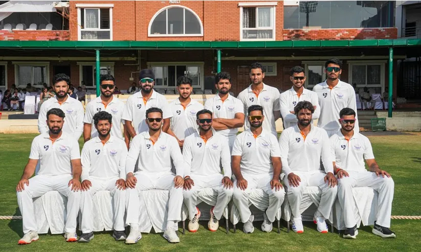 ചരിത്രമെഴുതി ജമ്മു കശ്മീർ; കർണാടകയെ വീഴ്ത്തി രഞ്ജി ട്രോഫിയിൽ കന്നിമുത്തം