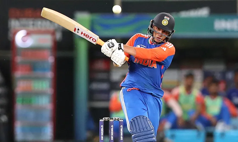 ഫോം ഔട്ടെങ്കിലും വാങ്കഡെയിൽ അഭിഷേക് അപകടകാരി; തിരിച്ചുവരവിനൊരുങ്ങി താരം