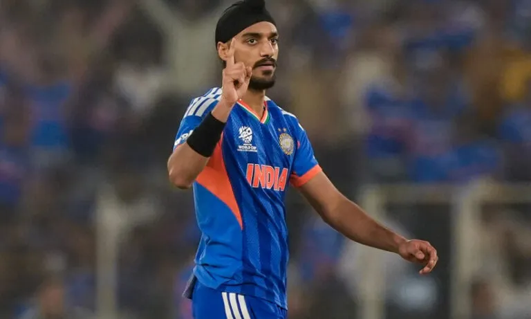 അർഷ്ദീപ് സിങ്ങിന് ‘പണി’കൊടുത്ത് ഐ.സി.സി; മാച്ച് ഫീയുടെ 15 ശതമാനം പിഴയൊടുക്കണം