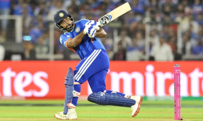 ട്വ​ന്റി20 റാ​ങ്കി​ങ്; കു​തി​കു​തി​ച്ച് സ​ഞ്ജു 22ാം റാ​ങ്കി​ൽ