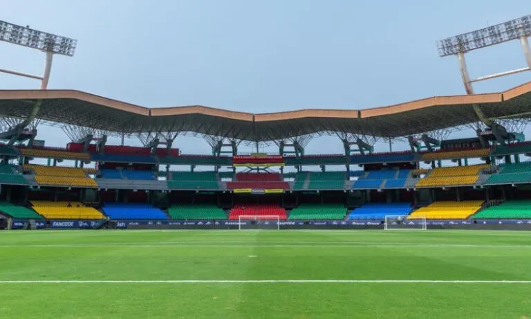 പതിറ്റാണ്ടിന് ശേഷം കൊച്ചിയിലേക്ക് ബ്ലൂ ടൈഗേഴ്സ്; 31ന് ഇന്ത്യ Vs ഹോങ്കോങ്