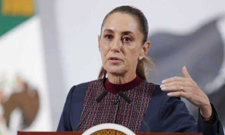 ഫിഫയുടെ തീരുമാനത്തിനായി കാത്തിരിക്കുന്നു; ലോകകപ്പ് മത്സരങ്ങൾക്ക് വേദിയാകാൻ തയാറെന്ന് മെക്സിക്കോ