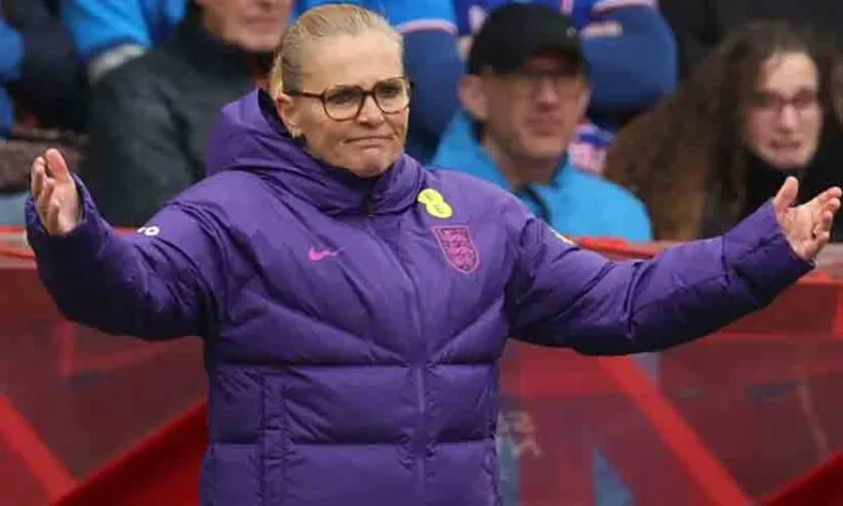 വനിതാ ഫുട്ബോളിൽ വിപ്ലവകരമായ മാറ്റം; പരിശീലക സംഘത്തിൽ ഒരു വനിതയെങ്കിലും ഉണ്ടായിരിക്കണമെന്ന് ഫിഫ