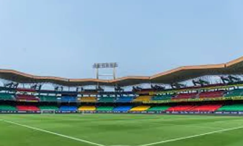 കലൂർ സ്റ്റേഡിയത്തിലെ വാർത്തസമ്മേളനം ജി.സി.ഡി.എ തടഞ്ഞു; ഇന്ത്യൻ കോച്ചിനെ പുറത്താക്കി, പരിശീലനവും തടഞ്ഞു