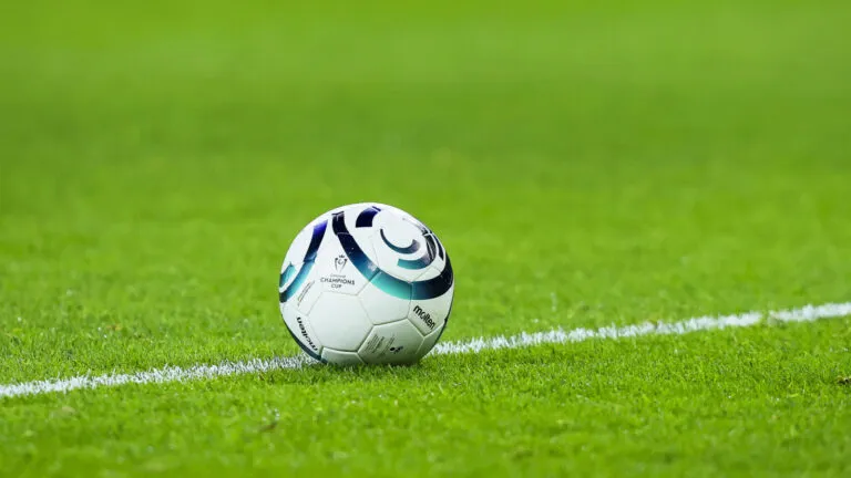 എംബാപ്പെയുടെ പരിക്ക്: വിവരങ്ങൾ പങ്കുവെച്ച് അർബെലോവ