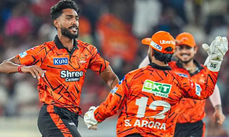 രാജസ്ഥാനെതിരെ ഹൈദരാബാദിന് 57 റൺസ് ജയം; ആദ്യ ഓവറിൽ തന്നെ മൂന്ന് വിക്കറ്റ് വീഴ്ത്തി പ്രഫുൽ ഹിഞ്ച്