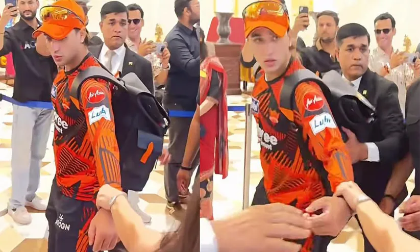 ‘അതെന്റെ തെറ്റ്, ഇത്രയും വലിയ വിവാദമാകുമെന്ന് കരുതിയിരുന്നില്ല’; അഭിഷേക് ശർമയുടെ കൈപിടിച്ചു വലിച്ച സംഭവത്തിൽ മാപ്പുപറഞ്ഞ് ആരാധിക