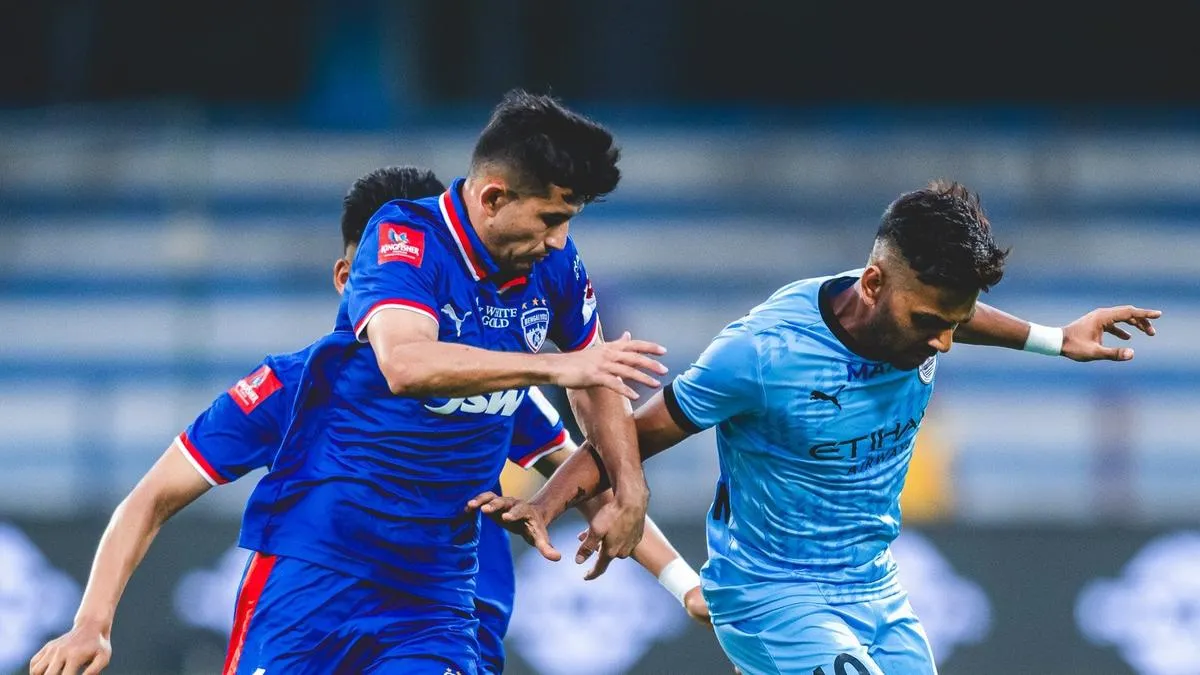 ഐഎസ്എൽ 2025-26: മുംബൈ സിറ്റി-ബെംഗളൂരു എഫ്സി മത്സരം സമനിലയിൽ