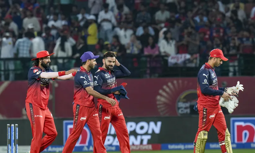 റോ​യ​ൽ എ​ൻ​ട്രി;പ​ഞ്ചാ​ബി​നെ തോ​ൽ​പി​ച്ച് ആ​ർ.​സി.​ബി പ്ലേ ​ഓ​ഫി​ൽ