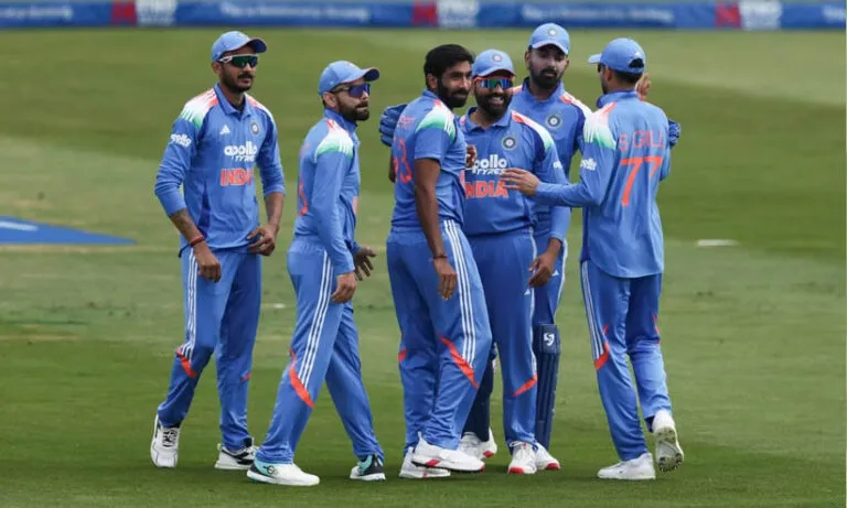 ഇംഗ്ലണ്ടിനെ കരകയറ്റി റൂട്ടും ഡോസണും, ഇന്ത്യക്ക് 259 റൺസ് വിജയലക്ഷ്യം, അക്ഷർ പട്ടേലിന് നാലു വിക്കറ്റ്