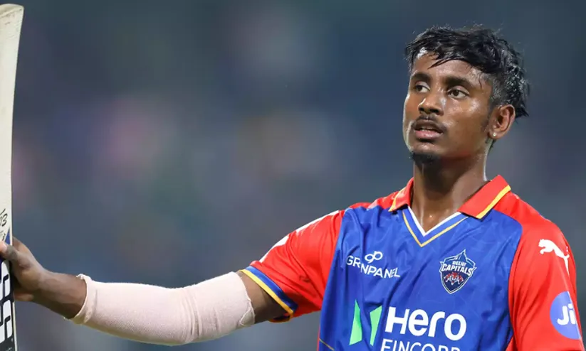 വിവാഹവാഗ്ദാനം നൽകി വഞ്ചിച്ചു; ക്രിക്കറ്റ് താരം അഭിഷേക് പോറലിനെ അറസ്റ്റ് ചെയ്യാൻ കൊൽക്കത്ത ഹൈകോടതി ഉത്തരവ്