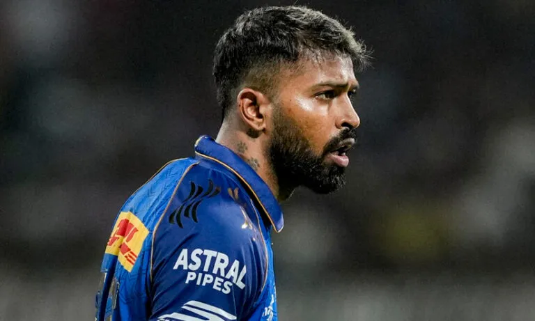 ഹാർദിക് പാണ്ഡ്യ മുംബൈ ഇന്ത്യൻസ് വിടുമോ; താരക്കൈമാറ്റ അഭ്യൂഹങ്ങളിൽ വിശദീകരണവുമായി ഫ്രാഞ്ചൈസി