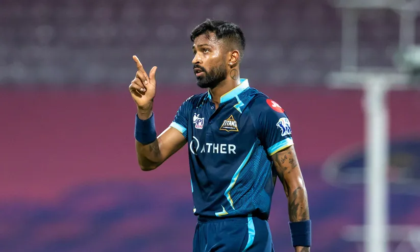 ക്യാപ്റ്റനാക്കാമെങ്കിൽ വരാമെന്ന് ഹാർദിക്ക്; 'നോ' പറഞ്ഞ് ഗുജറാത്ത് ടൈറ്റൻസ്